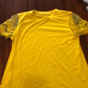 T-shirt with lace